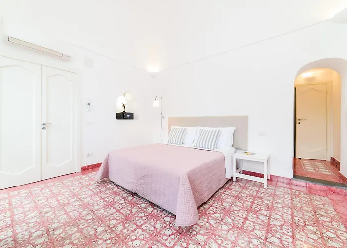 فيلة Estate4home - Field