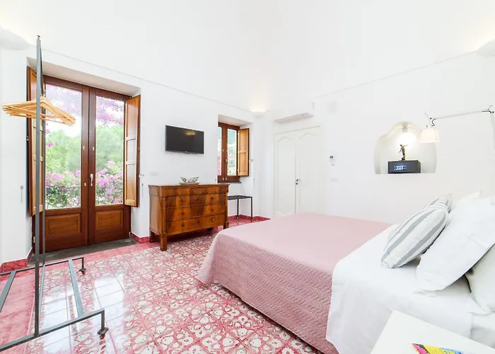 Estate4home - Field Villa